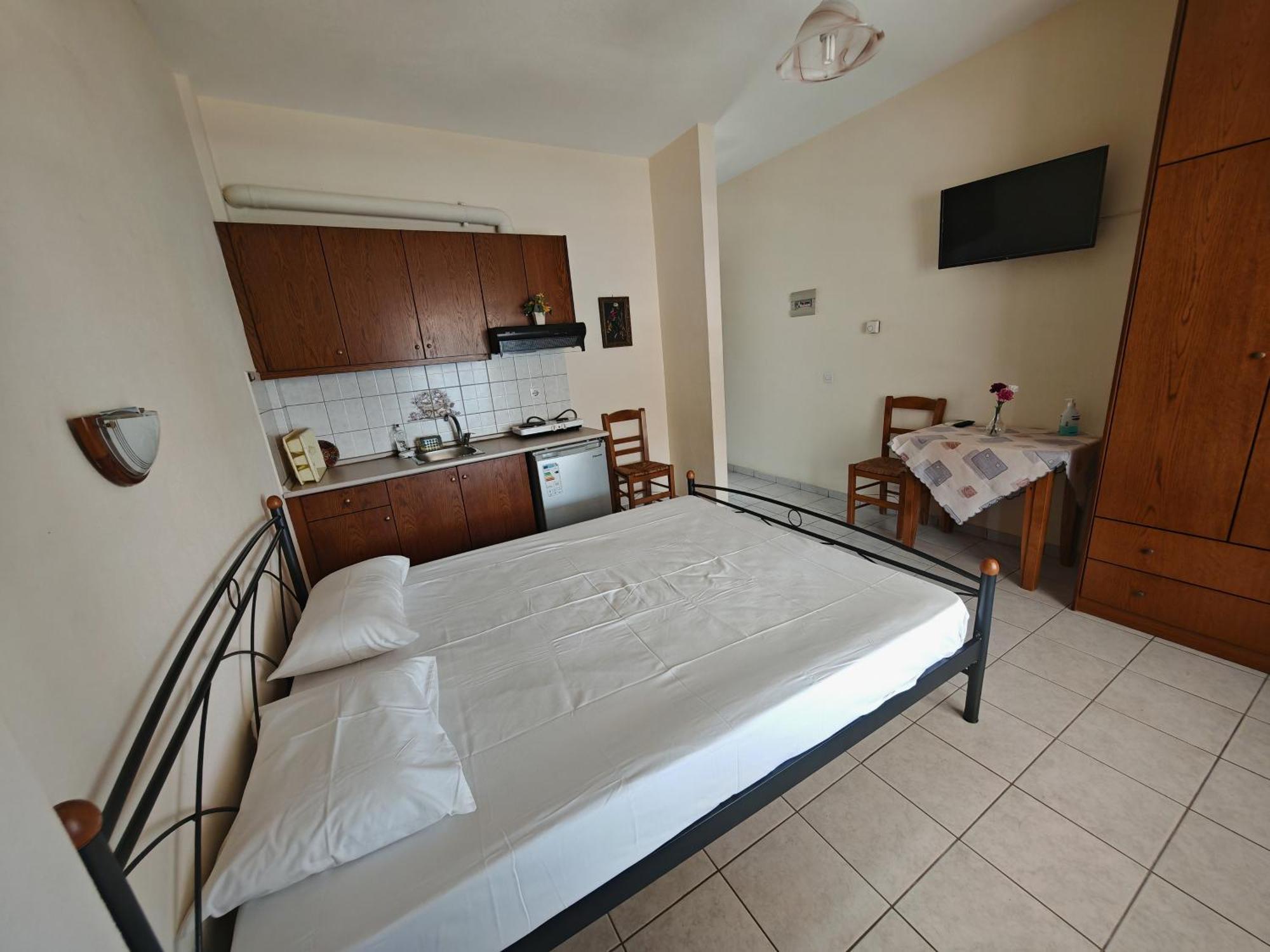 Platanias Hillside Apartment Ruang foto
